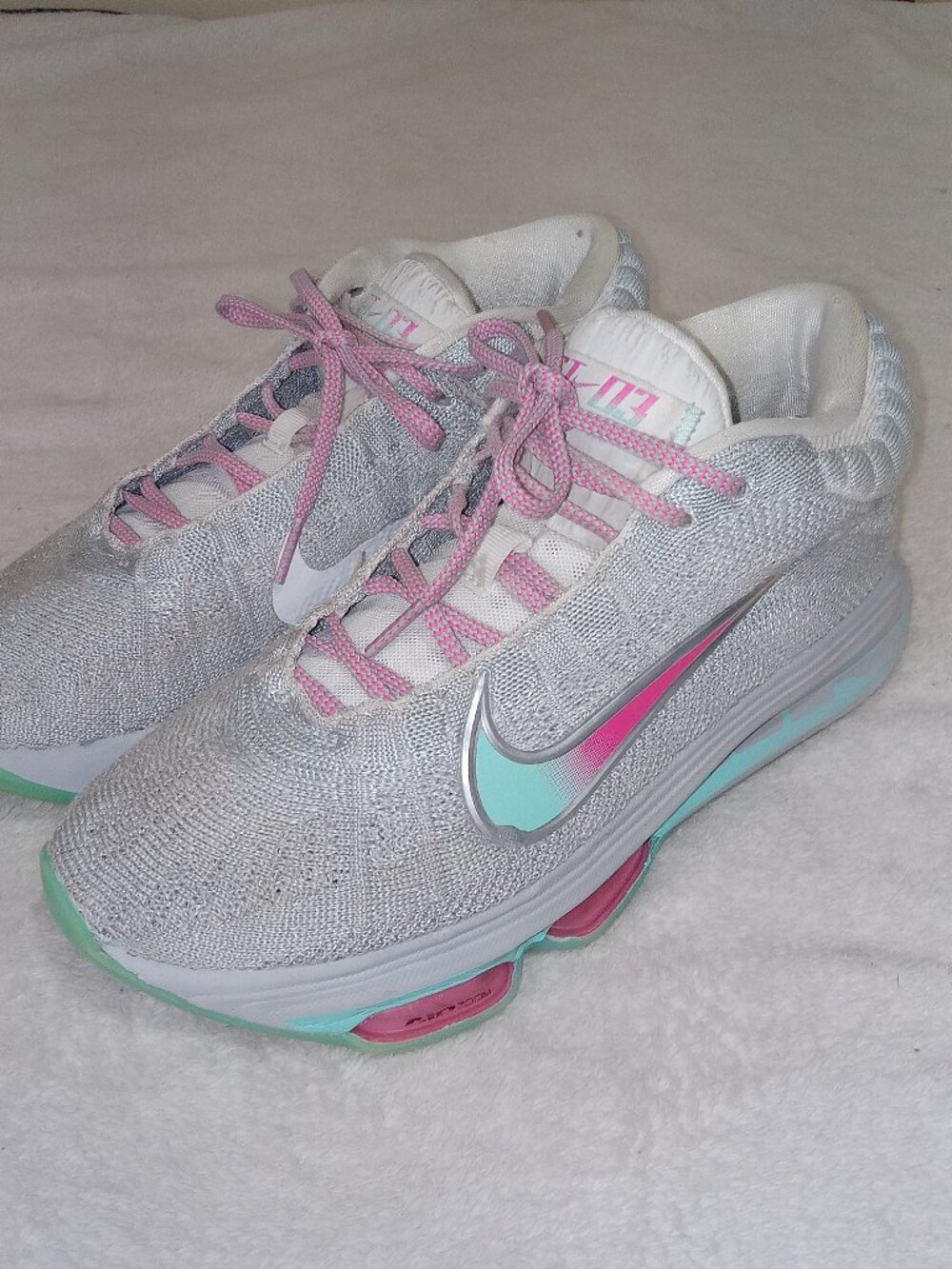 Nike Air Zoom GT Hustle 3 South Beach Men's 8 Basketball Shoes FV5953-006 READ